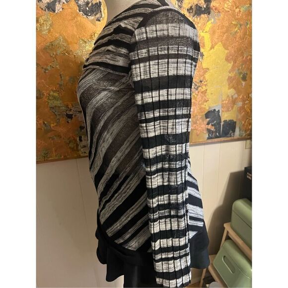 Artsy Komarov Sheer Striped Gray & Black Tunic Size M - Picture 6 of 9